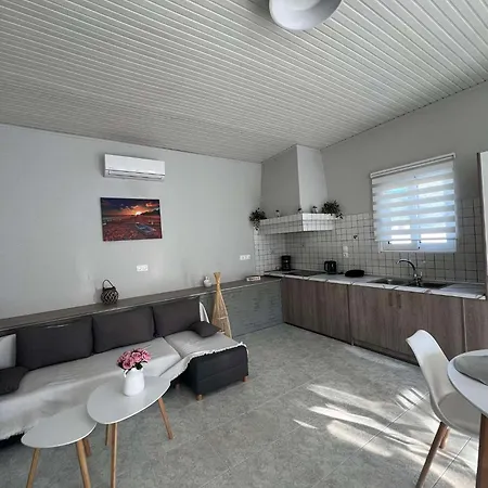 Sunny House Kremastí