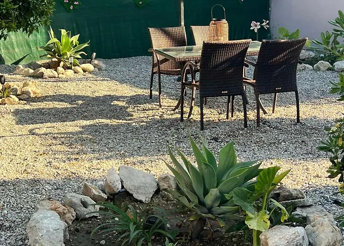 Sunny House Ferienhaus Kremastí