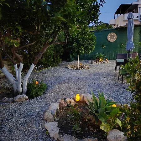 Sunny House بيت للعطل