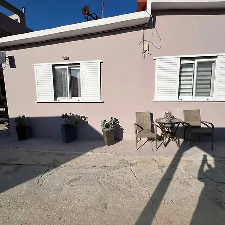 Sunny House * Kremastí