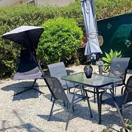 Sunny House קרמסטי