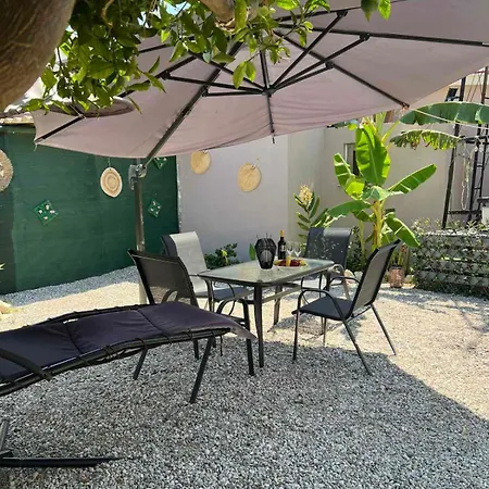 בית נופש Sunny House קרמסטי
