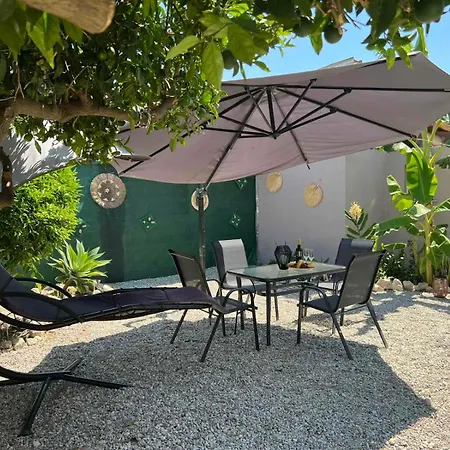 Sunny House Semesterbostad