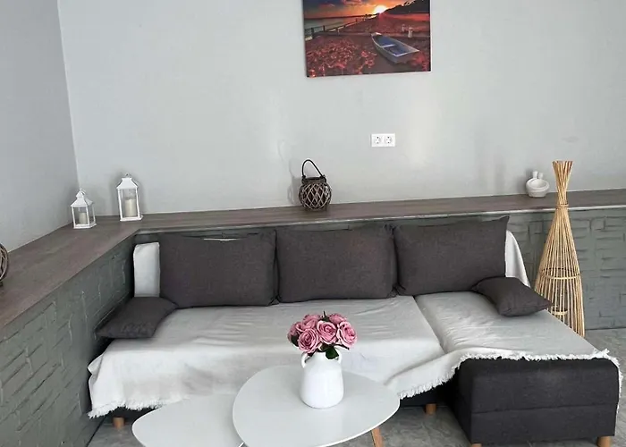 بيت للعطل Sunny House